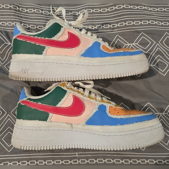 Nike Women's Air Force 1 LX Tear Away Red Swoosh Shoes Size 10.5 - Picture 3 of 7